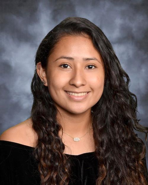 Emilia Lara headshot 